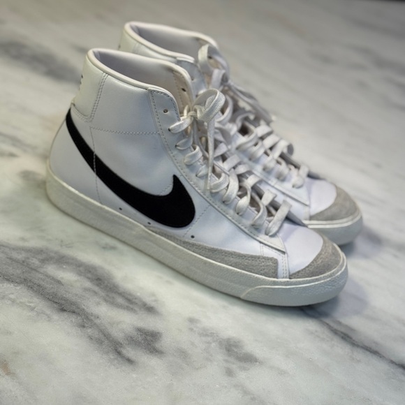 Nike Blazer Mid '77 Vintage White Black Men's Shoes Sz 9.5 (BQ6806-100) - Picture 2 of 5